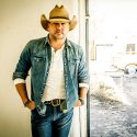 Jason Aldean Talks “Amazing” Kelsea Ballerini Duet, “First Time Again”