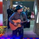 Garth Brooks Honors Vets on “Good Morning America”; Talks Christmas Album With Trisha Yearwood