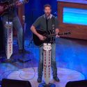 Exclusive Premiere: Watch Josh Turner Perform “Hometown Girl” on the Grand Ole Opry Stage